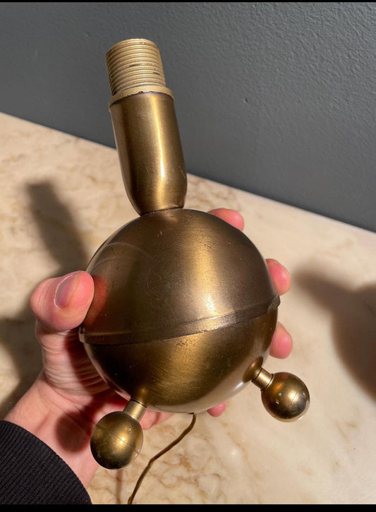 lampada vintage in ottone design Bauhaus anni 40 italiana d'epoca stile mid-century modern