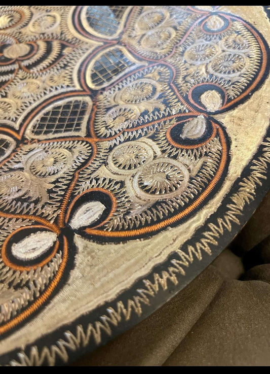 Vassoio decorativo artigianale di lusso con dettagli geometrici e floreali per servizio tè e caffè