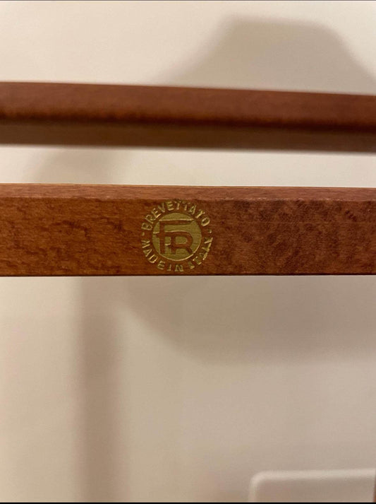 appendiabiti vintage in legno made in Italy con design classico e logo Brevettato FR elegante organizer per abiti e accessori