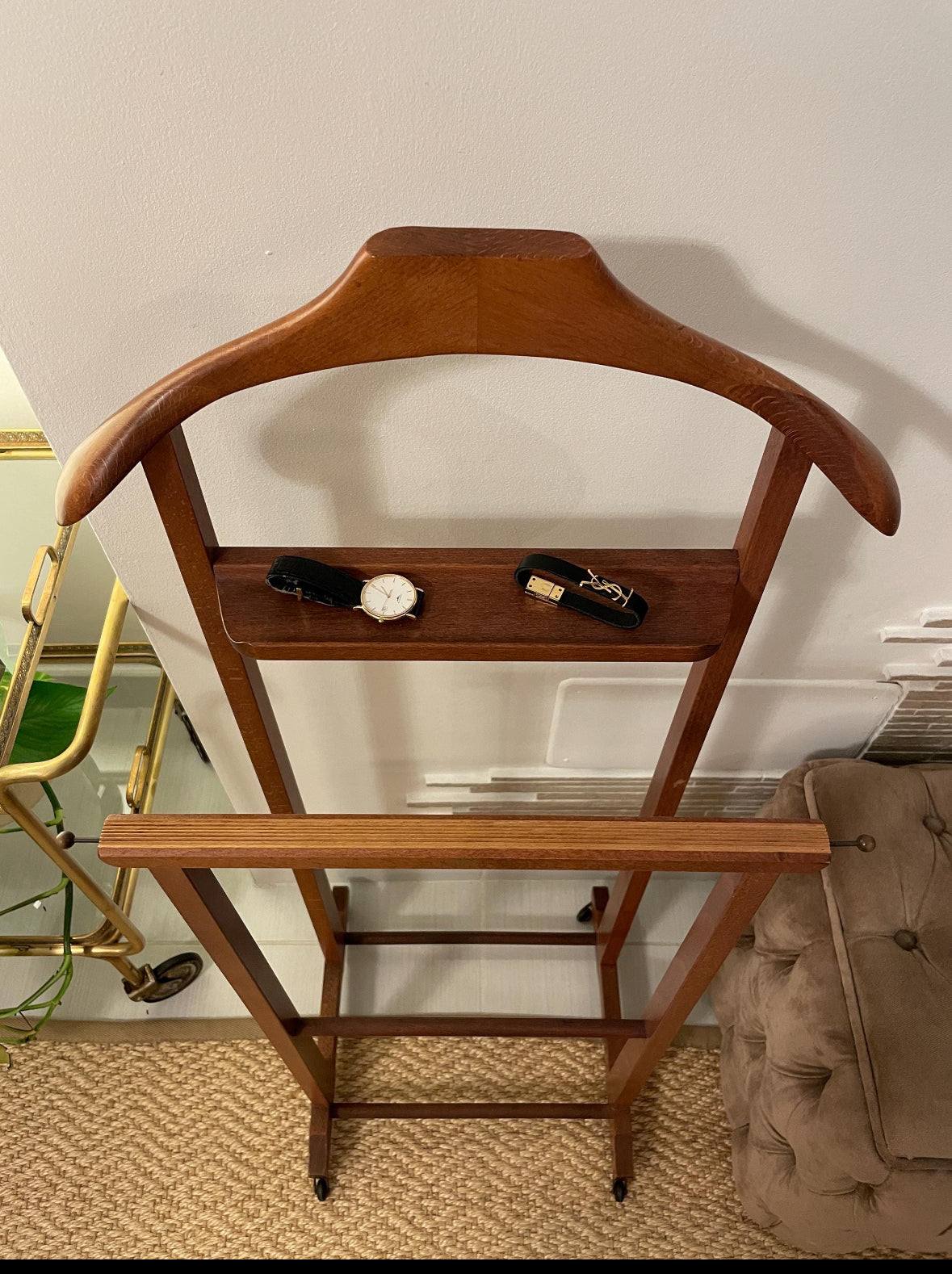 appendiabiti vintage in legno Made in Italy per abiti e accessori, design classico e funzionale