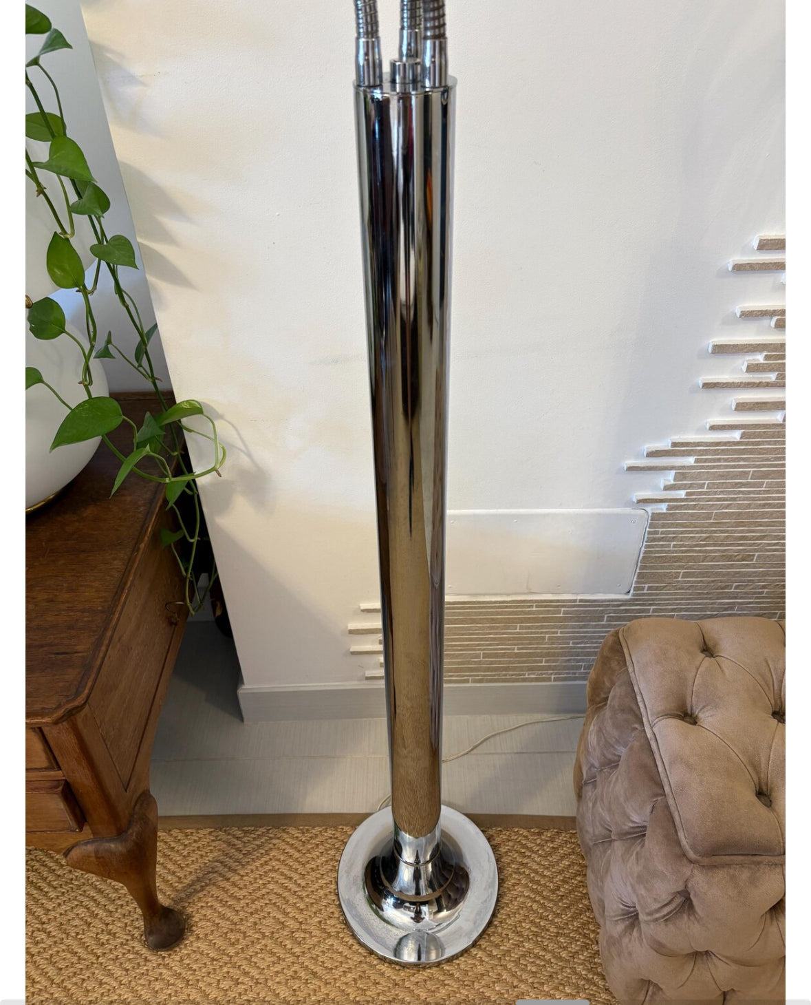 Lampada da terra Reggiani vintage in ottone cromato con bracci modulari design Bauhaus made in Italy