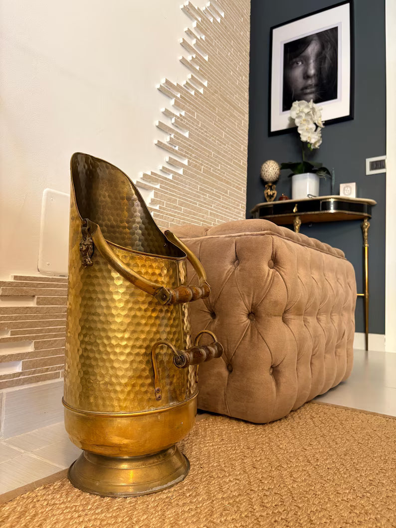 Portaombrelli vintage italiano in ottone con finitura antica e design mid-century, elegante e decorativo per interni.