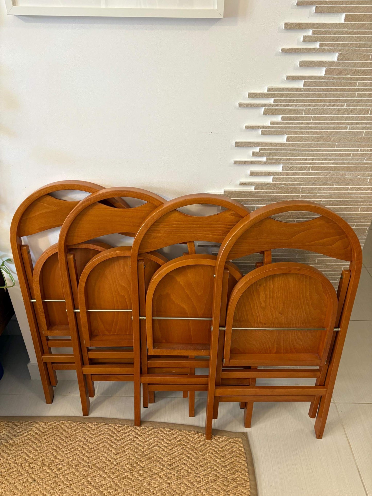 Set di quattro sedie pieghevoli Tric Castiglioni vintage in legno dal design italiano mid century