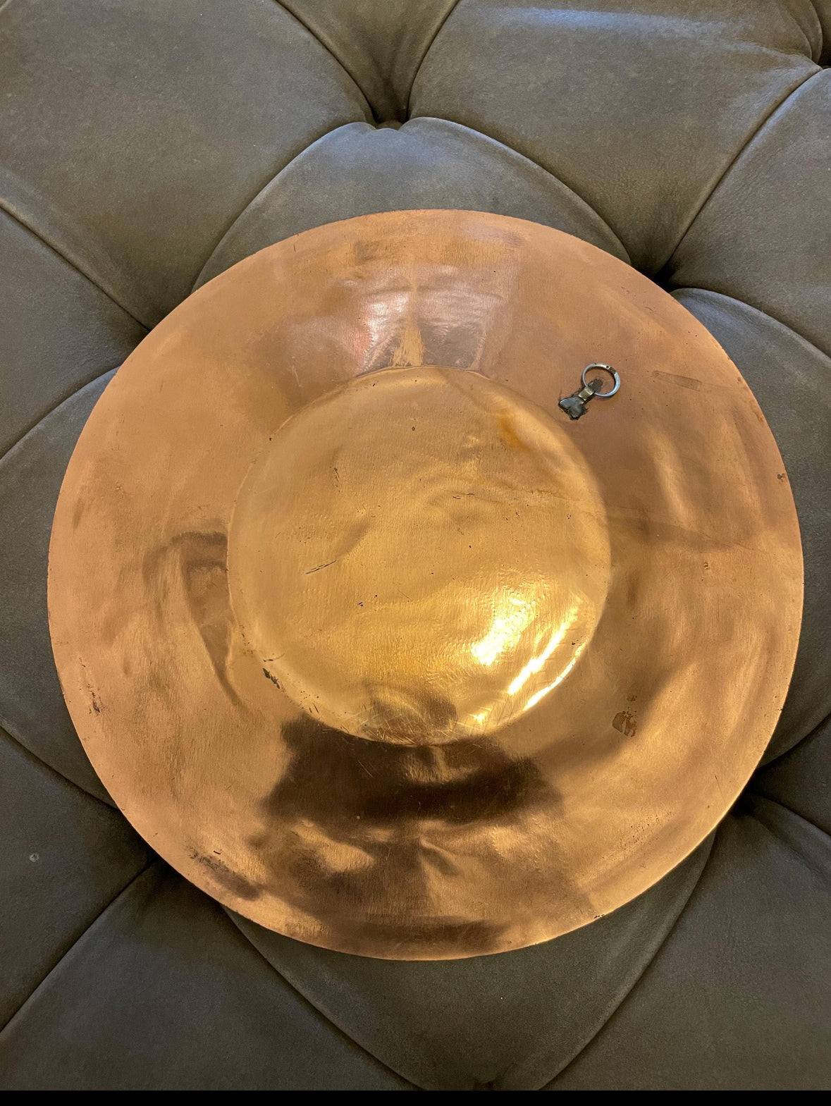 Vassoio ornamentale artigianale di lusso per tè e caffè in metallo lavorato con dettagli eleganti e design decorativo