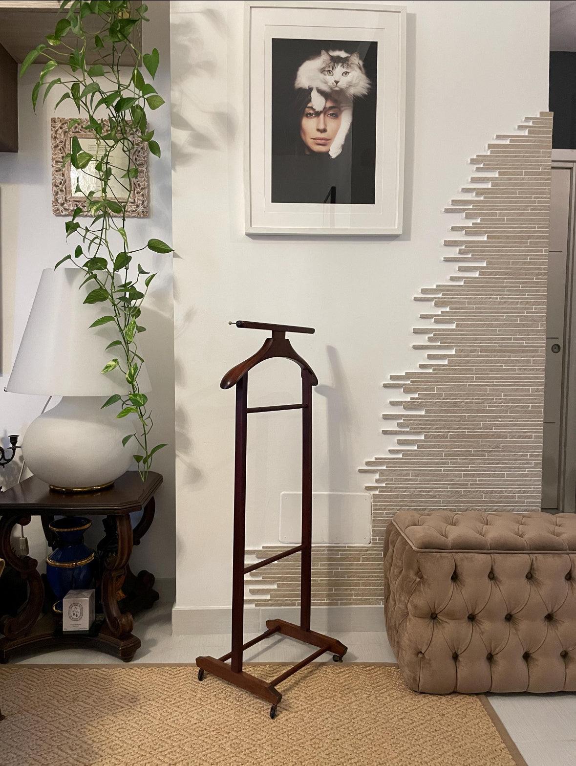 Stand appendiabiti vintage Fratelli Reguitti in legno elegante italiano per abiti e accessori