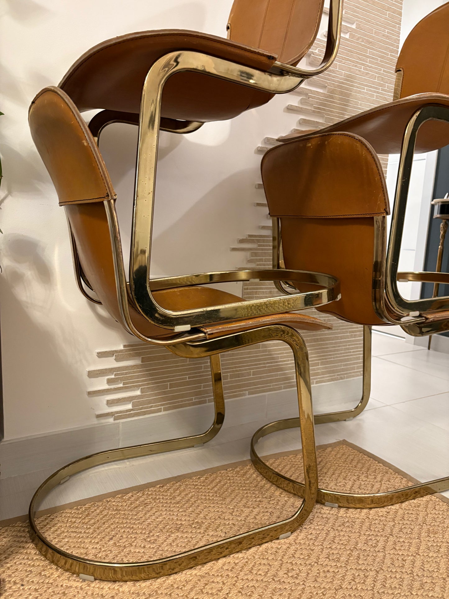 Set of 4 Willy Rizzo leather chairs