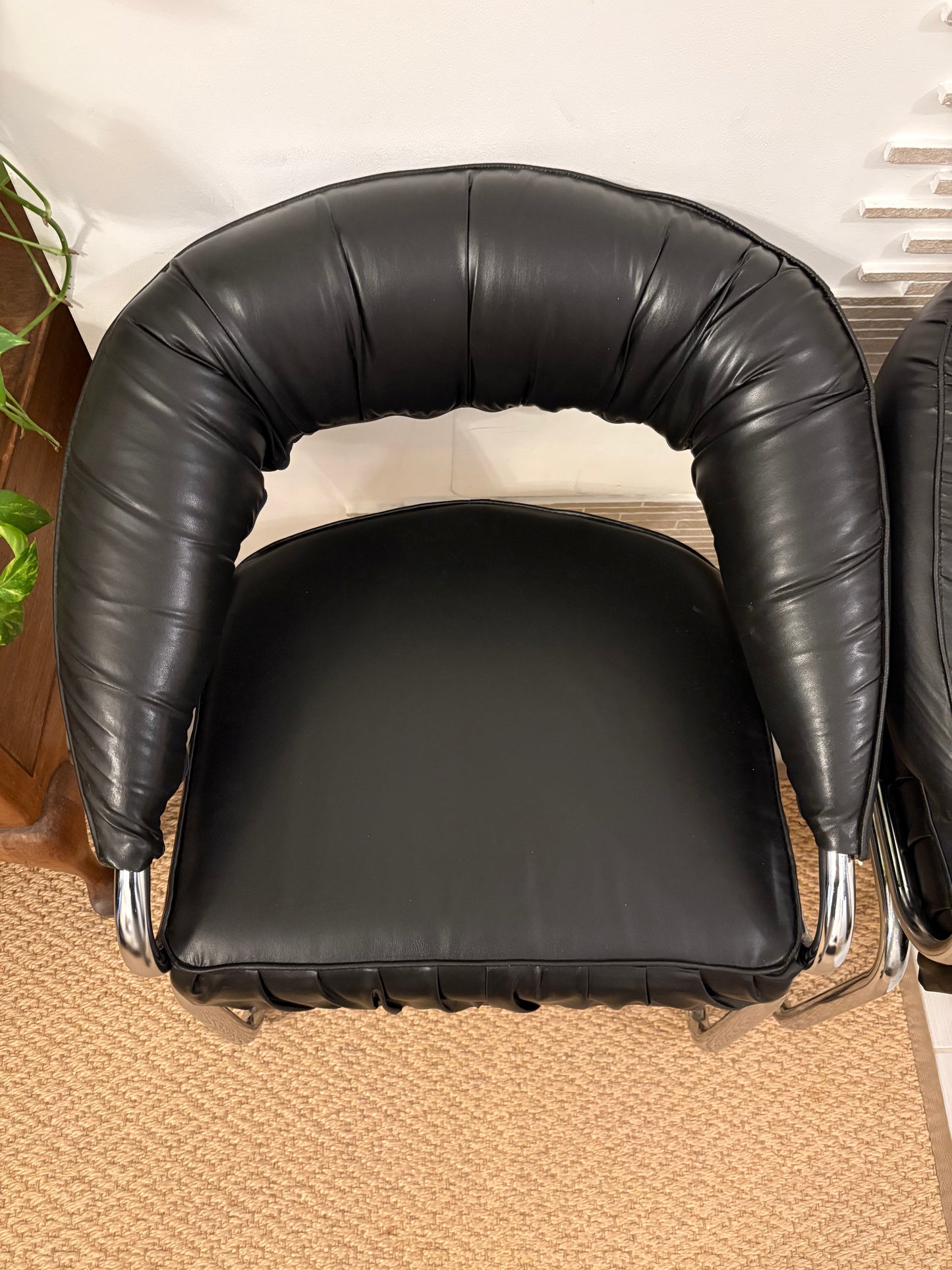 Giotto Stoppino space age leather chairs