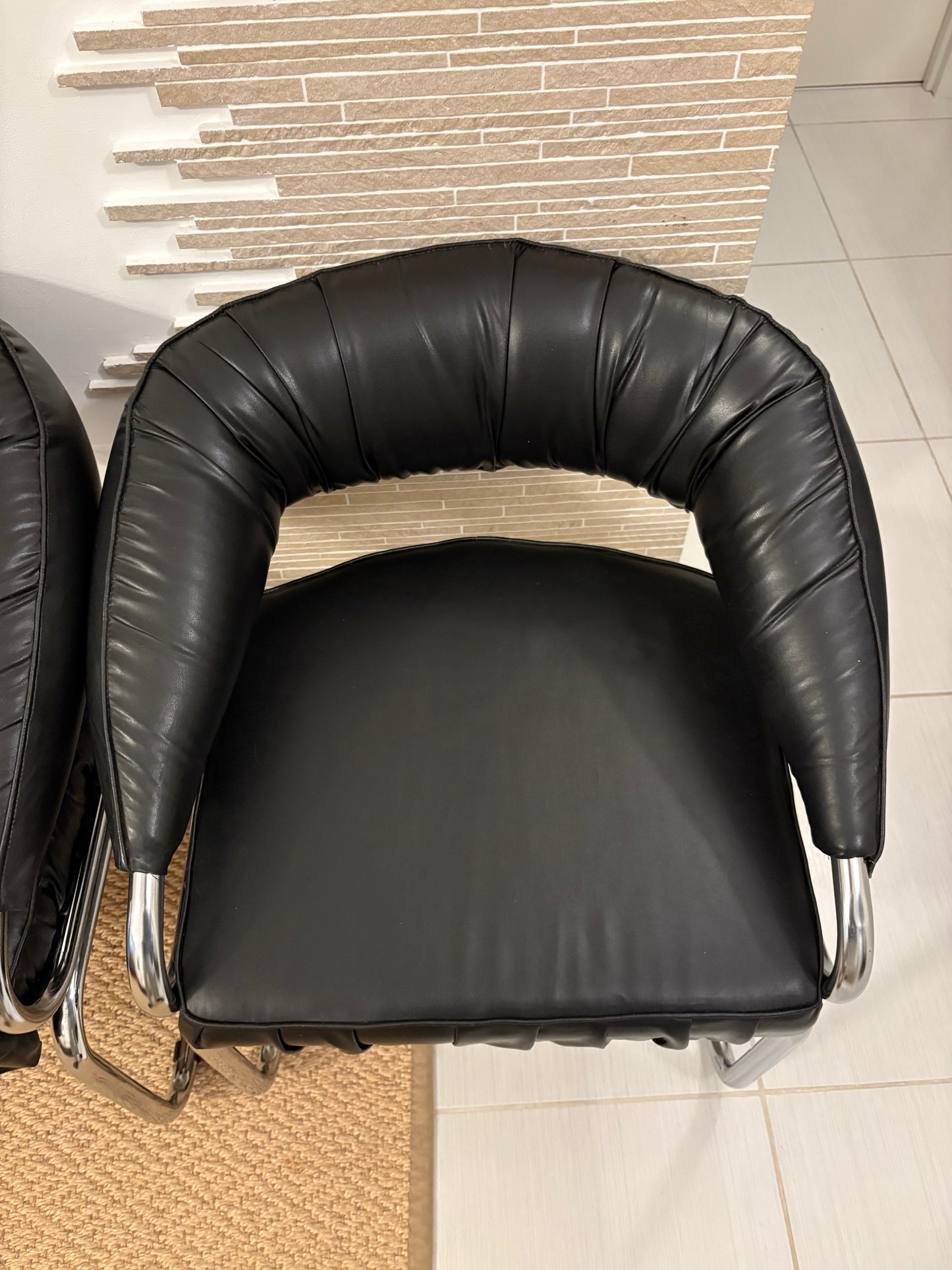 Giotto Stoppino space age leather chairs