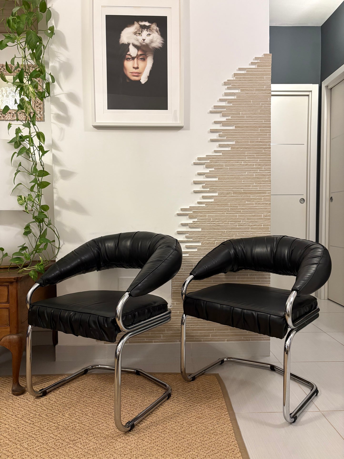 Giotto Stoppino space age leather chairs