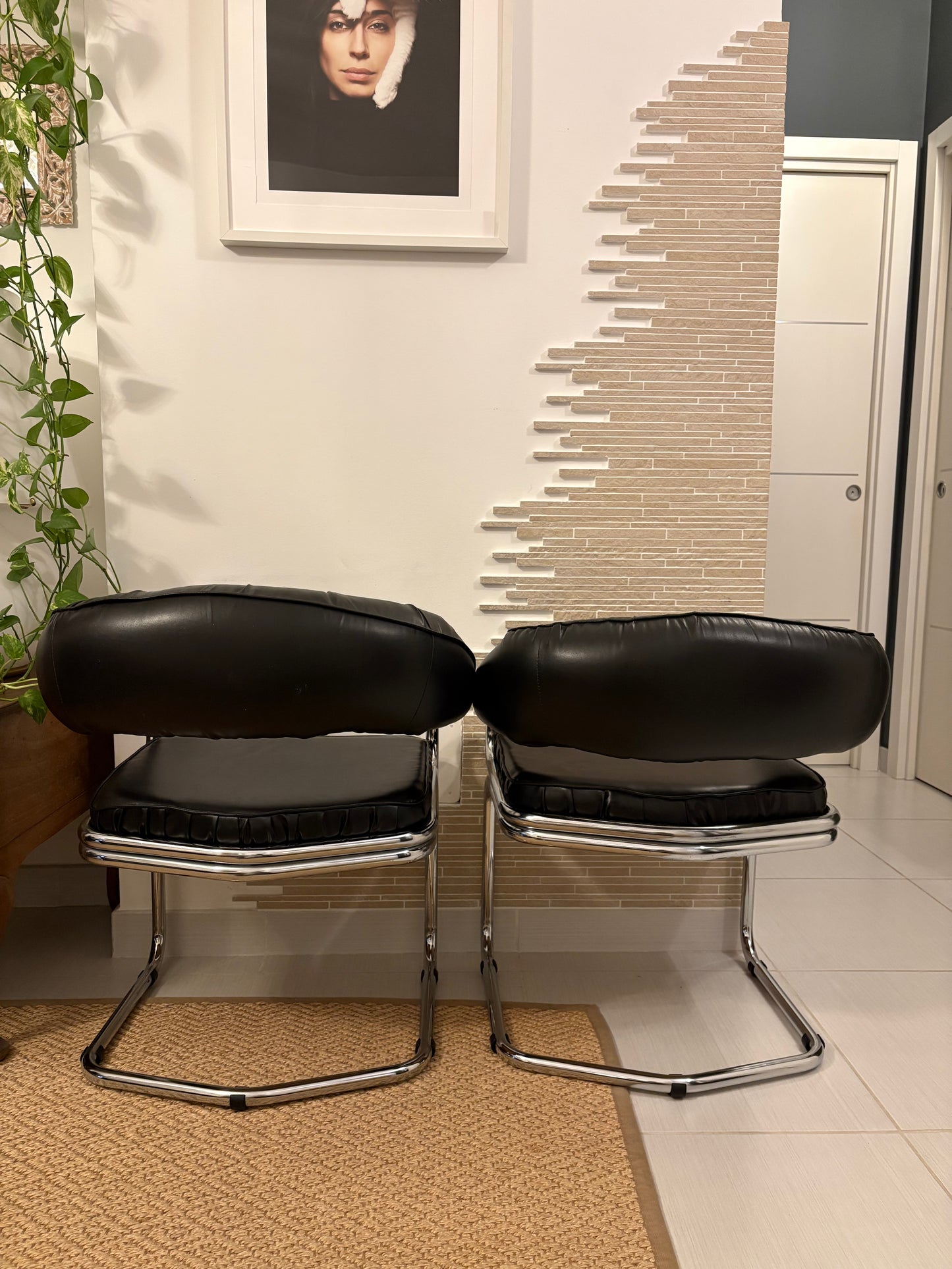 Giotto Stoppino space age leather chairs