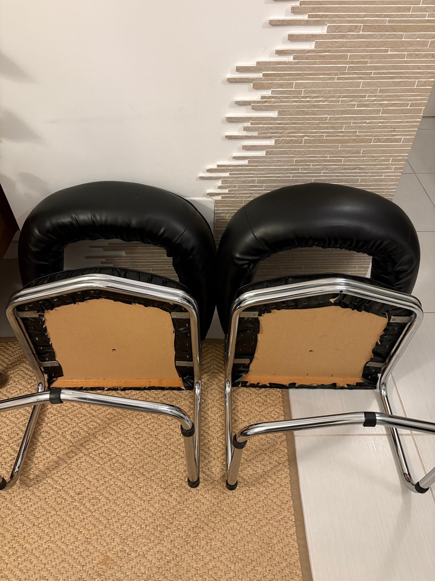 Giotto Stoppino space age leather chairs