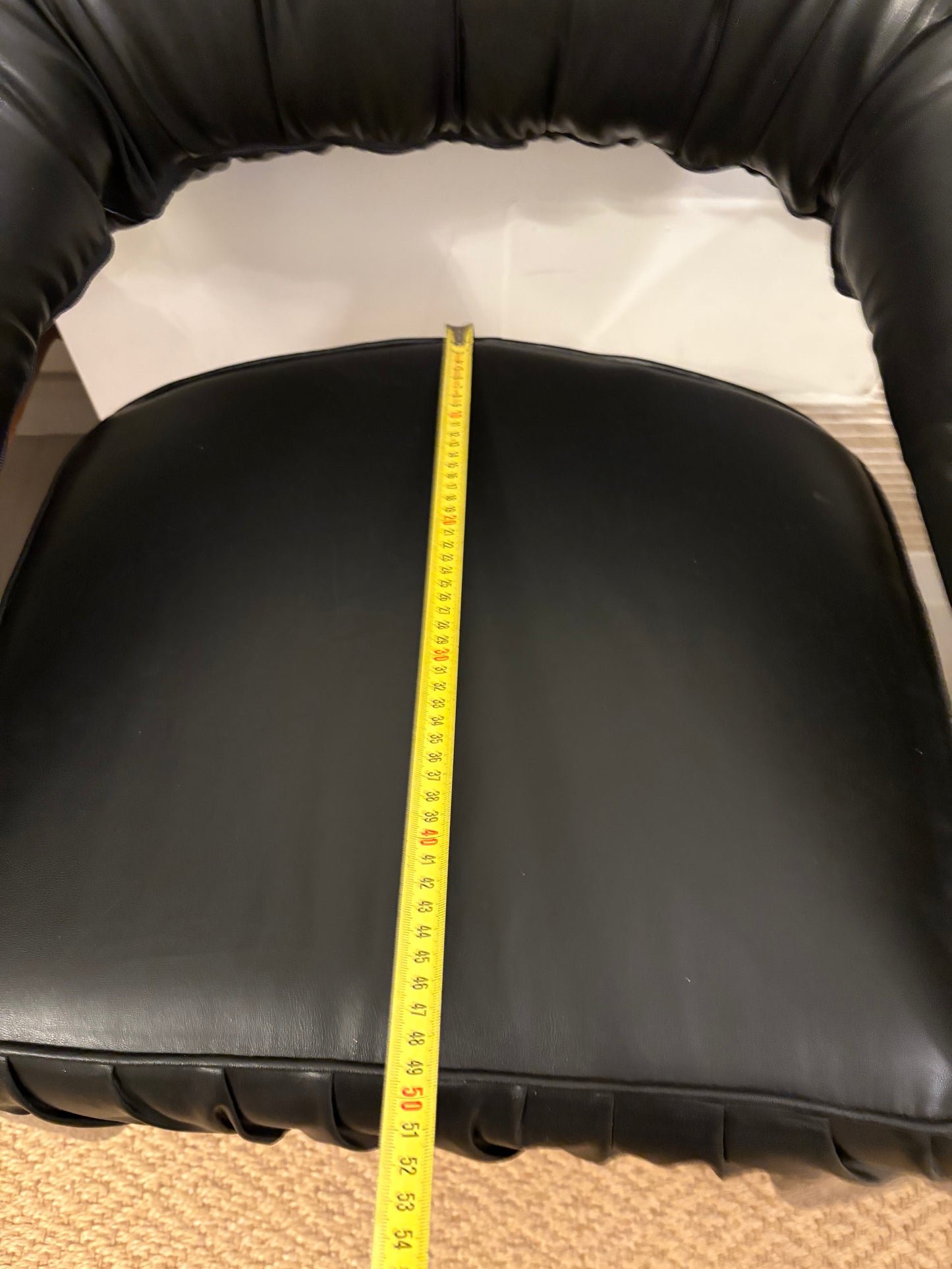 Giotto Stoppino space age leather chairs