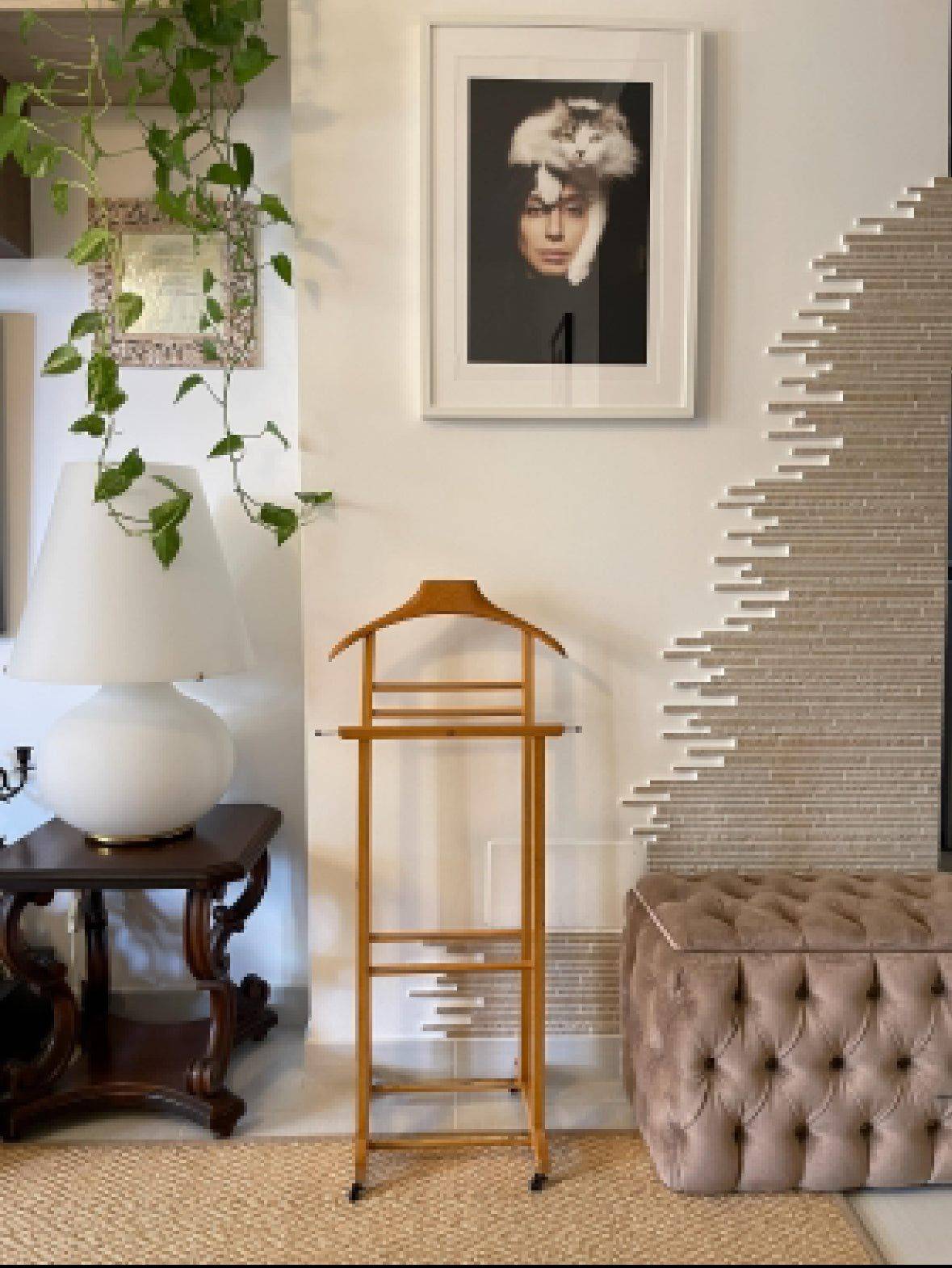 Fratelli Reguitti valet stand vintage in legno italiano per abiti con design classico e funzionale