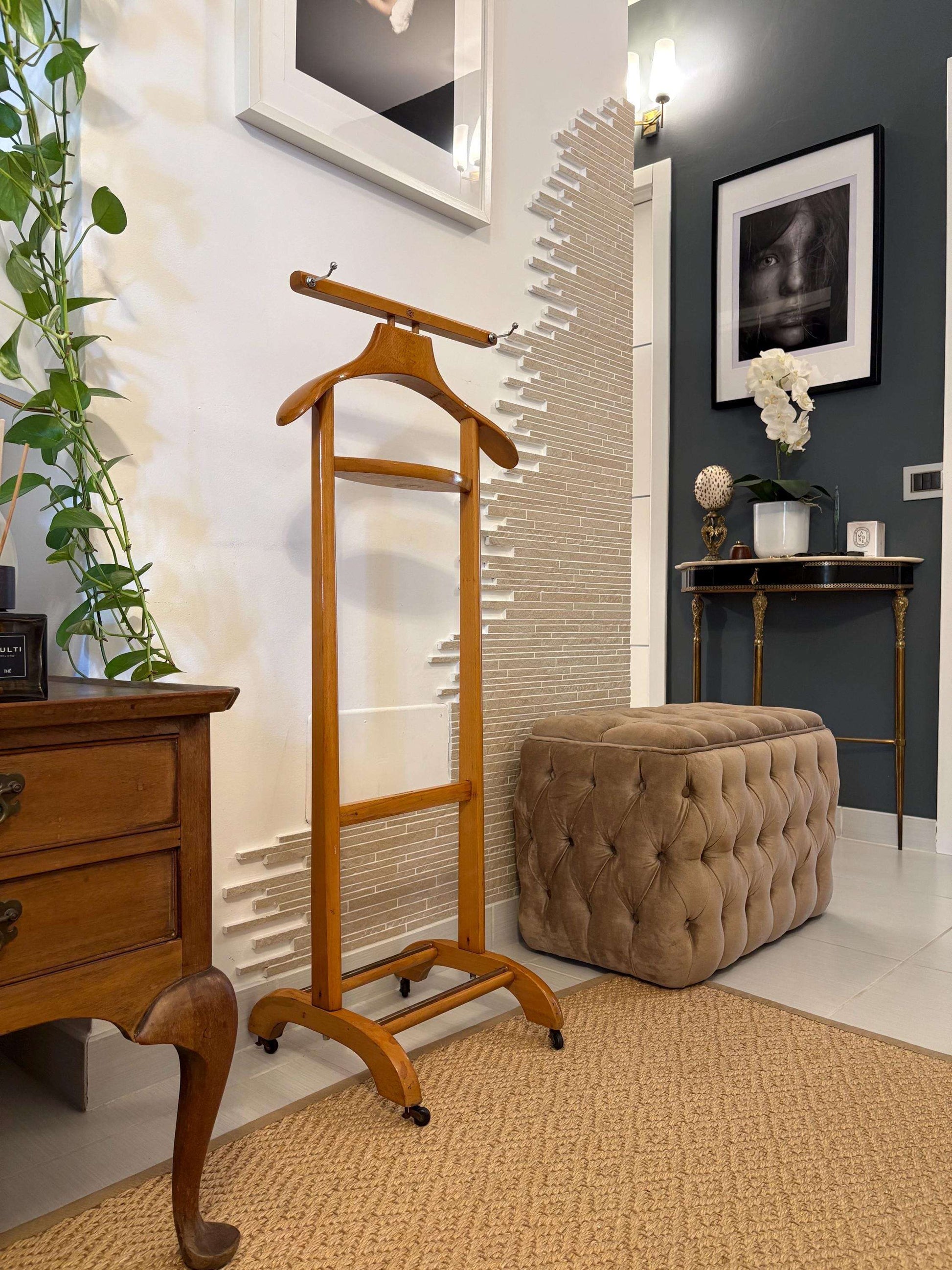 Stand portabiti vintage in legno Made in Italy con design classico elegante