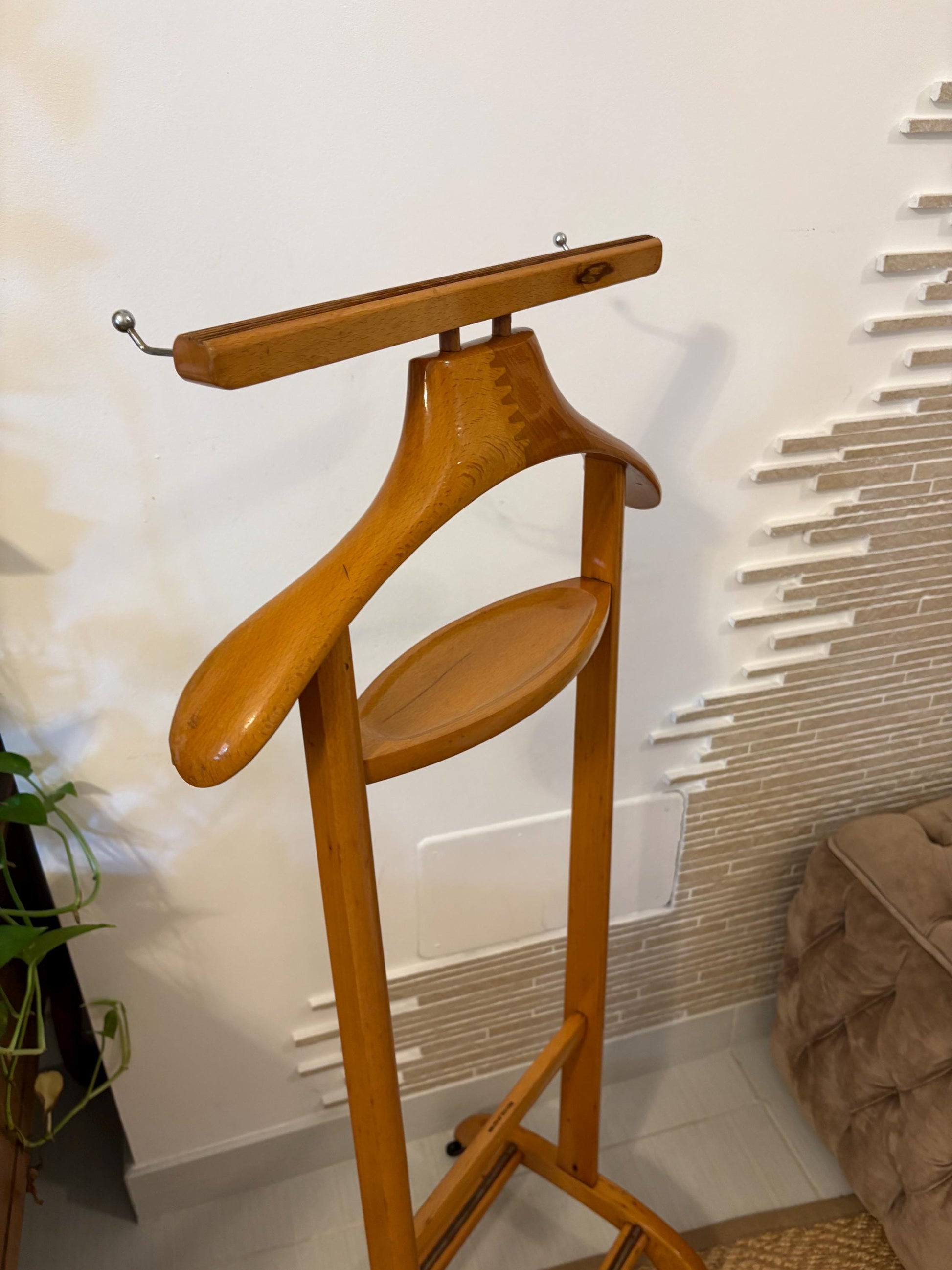 ombra appendiabiti vintage in legno Made in Italy per abiti e accessori