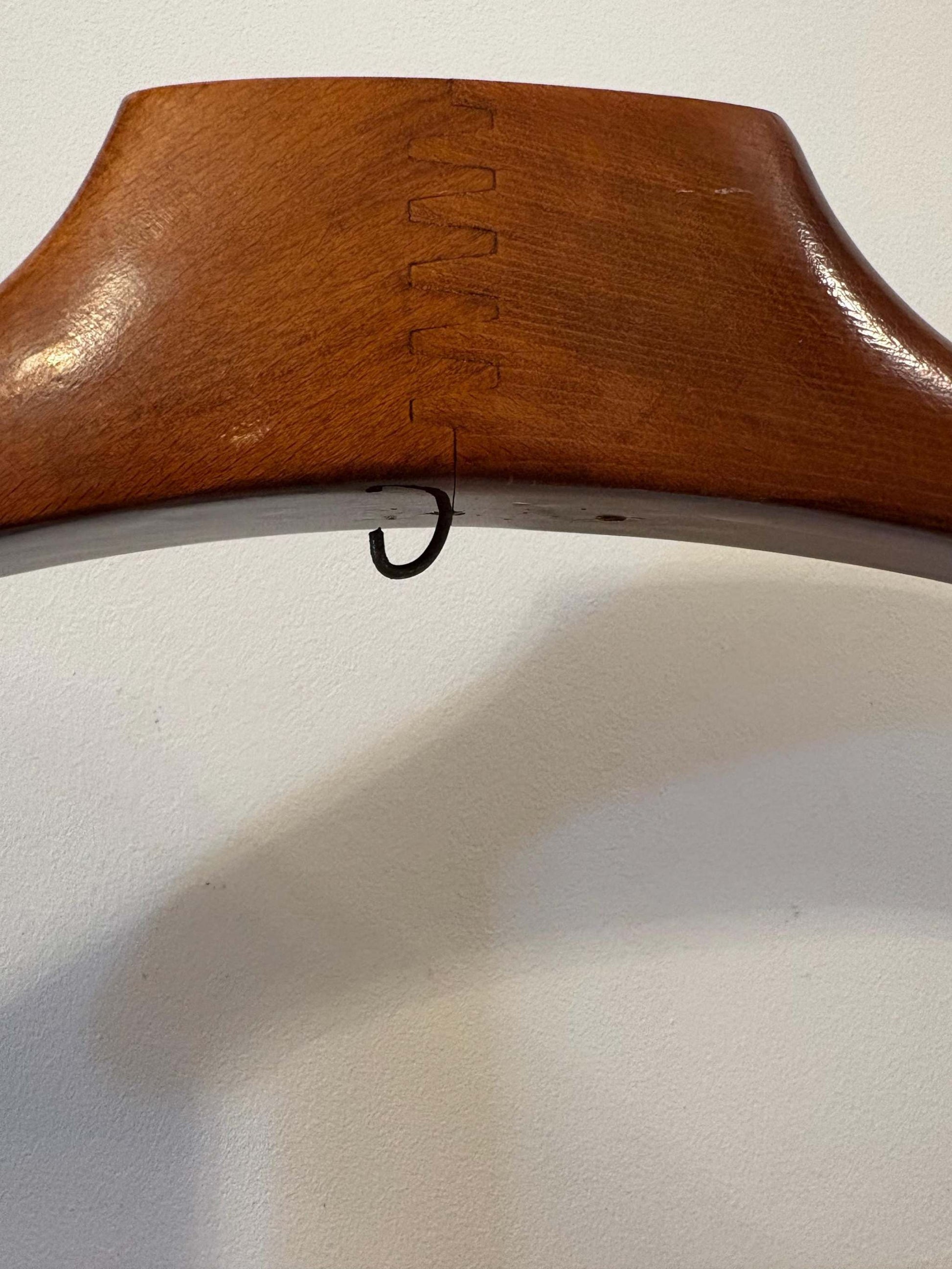Fratelli Reguitti Valet stand vintage in legno design italiano per abiti e accessori