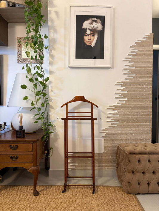Fratelli Reguitti valet stand vintage in legno italiano per abiti e accessori con design classico ed elegante