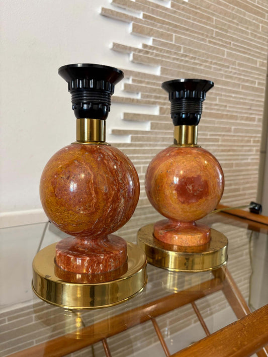 coppia di lampade vintage in ottone e marmo rosa anni 50 design elegante e funzionale